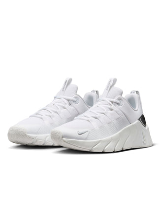 Free Metcon 7 Shoes - White/Metallic Silver Free Metcon 7 Shoes - White/Metallic Silver