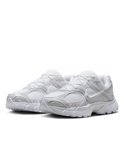 Nike V5 RNR Shoes - White/Black/Metallic Silverimages4- The Sports Edit