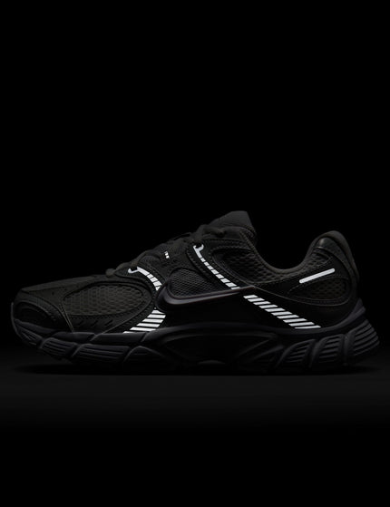Nike V5 RNR Shoes - White/Black/Metallic Silverimages2- The Sports Edit