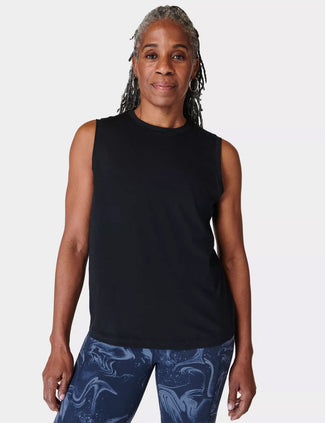 The Essential Sleeveless Vest Starter Set - Black / White The Essential Sleeveless Vest Starter Set - Black / White