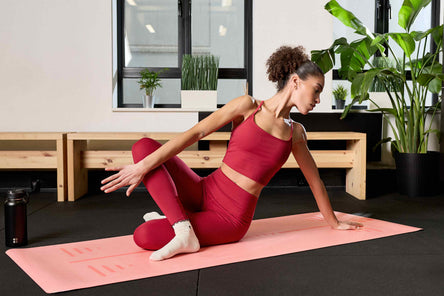 Best Yoga Leggings for Women: Studio-Tested Styles