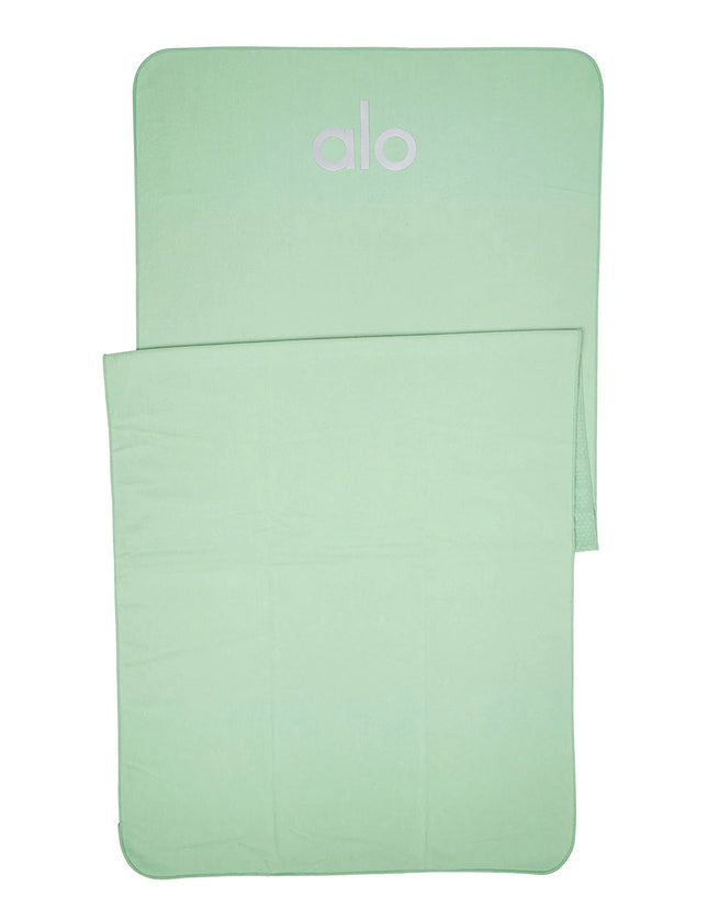 Alo Yoga No Slip Towel