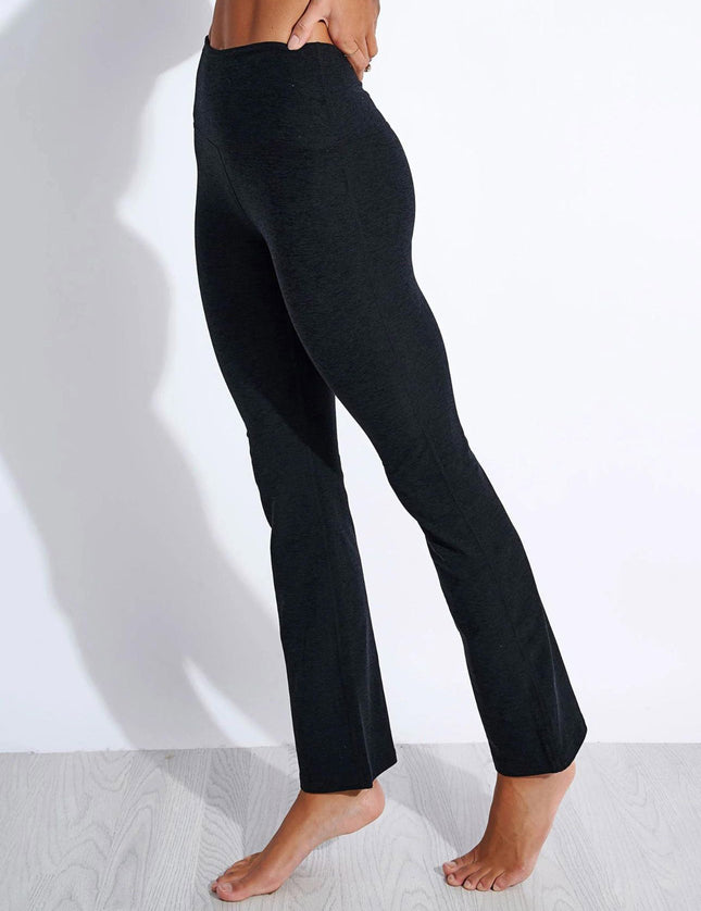6 Flared Leggings to Up Your Style Game