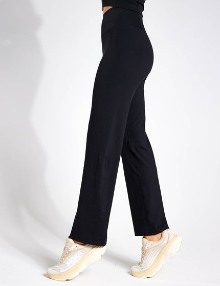 Goodmove Straight Leg Yoga Joggers - Blackimages1- The Sports Edit