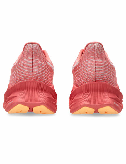 ASICS Dynablast 5 - Dark Pink Clay/Fawnimages4- The Sports Edit