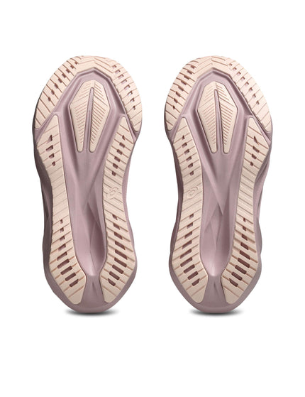 ASICS Novablast 5 - Pearl Pink/Morganiteimages6- The Sports Edit