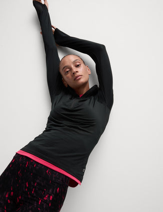 Ultraheat Funnel Neck Running Top - Black