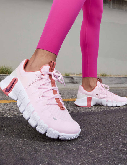 Nike Free Metcon 5 Shoes - Pink Foam/Adobe/Platinum Tint/Dark Team Redimages7- The Sports Edit