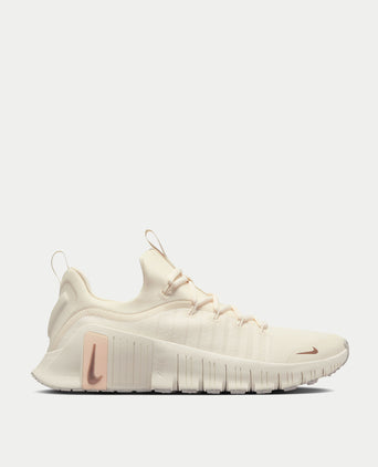 Free Metcon 6 Shoes - Pale Ivory/Guava Ice/Sail/Metallic Red Bronze