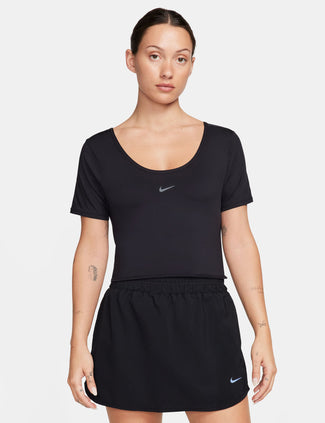 One Classic Dri-FIT Short-Sleeve Cropped Twist Top - Black/White
