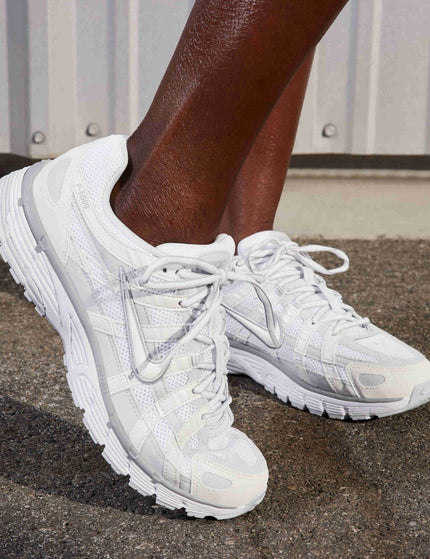 Nike P-6000 Shoes - Metallic Summit White/White/Pure Platinumimages7- The Sports Edit