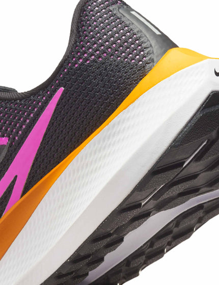 Nike Pegasus 40 Shoes - Black/Hyper Violet/Laser Orange/Whiteimages8- The Sports Edit