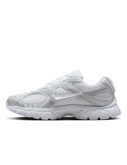 Nike V5 RNR Shoes - White/Black/Metallic Silverimages7- The Sports Edit