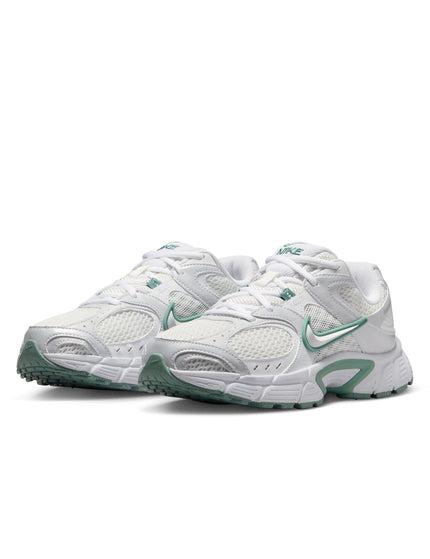 Nike V5 RNR Shoes - Summit White/Vast Grey/Cannon/Whiteimages2- The Sports Edit