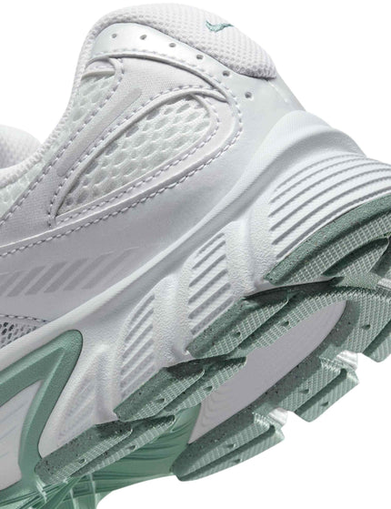 Nike V5 RNR Shoes - Summit White/Vast Grey/Cannon/Whiteimages7- The Sports Edit