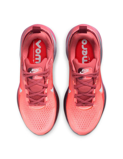 Nike Vomero 18 SE Running Shoes - Light Redwood/Barely Greenimages4- The Sports Edit