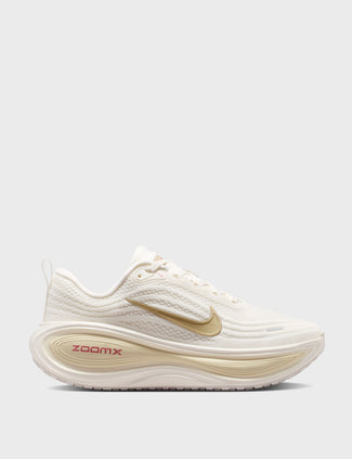 Vomero Plus Running Shoes - Sail/Metallic Gold Grain/Light Khaki/Natural