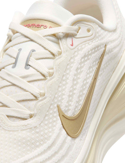 Nike Vomero Plus Running Shoes - Sail/Metallic Gold Grain/Light Khaki/Naturalimages7- The Sports Edit