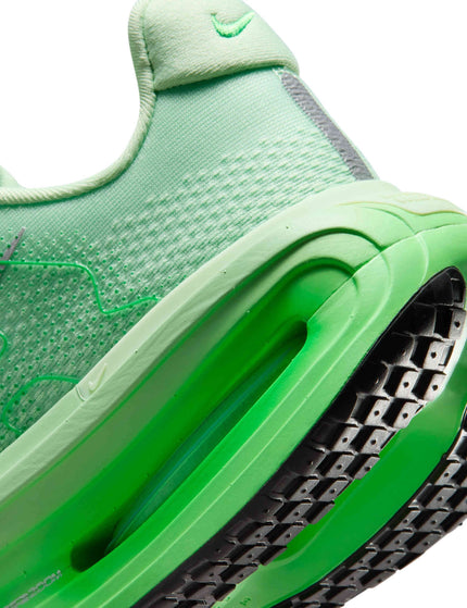 Nike Vomero Premium Running Shoes - Cucumber Calm/Metallic Silverimages8- The Sports Edit