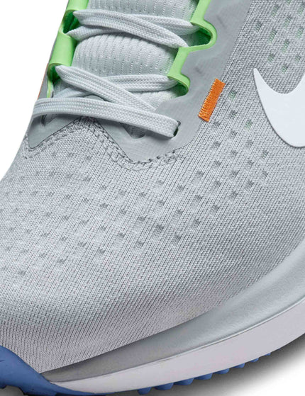 Nike Winflo 10 Shoes - Light Smoke Grey/Polar/Photon Dustimages7- The Sports Edit