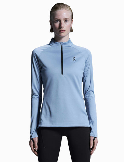 ON Running Climate Shirt - Chambrayimages1- The Sports Edit