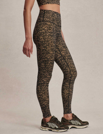 Varley The Freesoft Set - Prairie Sand Cheetahimages6- The Sports Edit