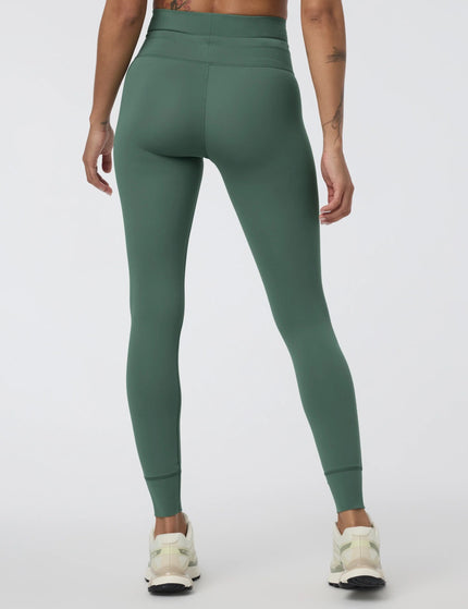 Vuori The Yosemite Set - Agate Greenimages5- The Sports Edit
