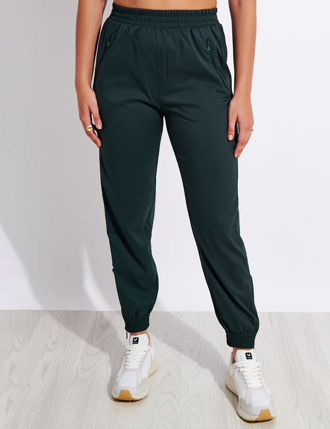 Most Versatile Joggers: ROSKIKI Womens Sports Lounge Pants, The Best  Joggers For Every Mood and Budget