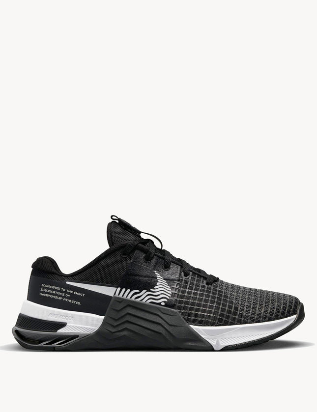 Metcon 8 Shoes - Black/Smoke Grey/White